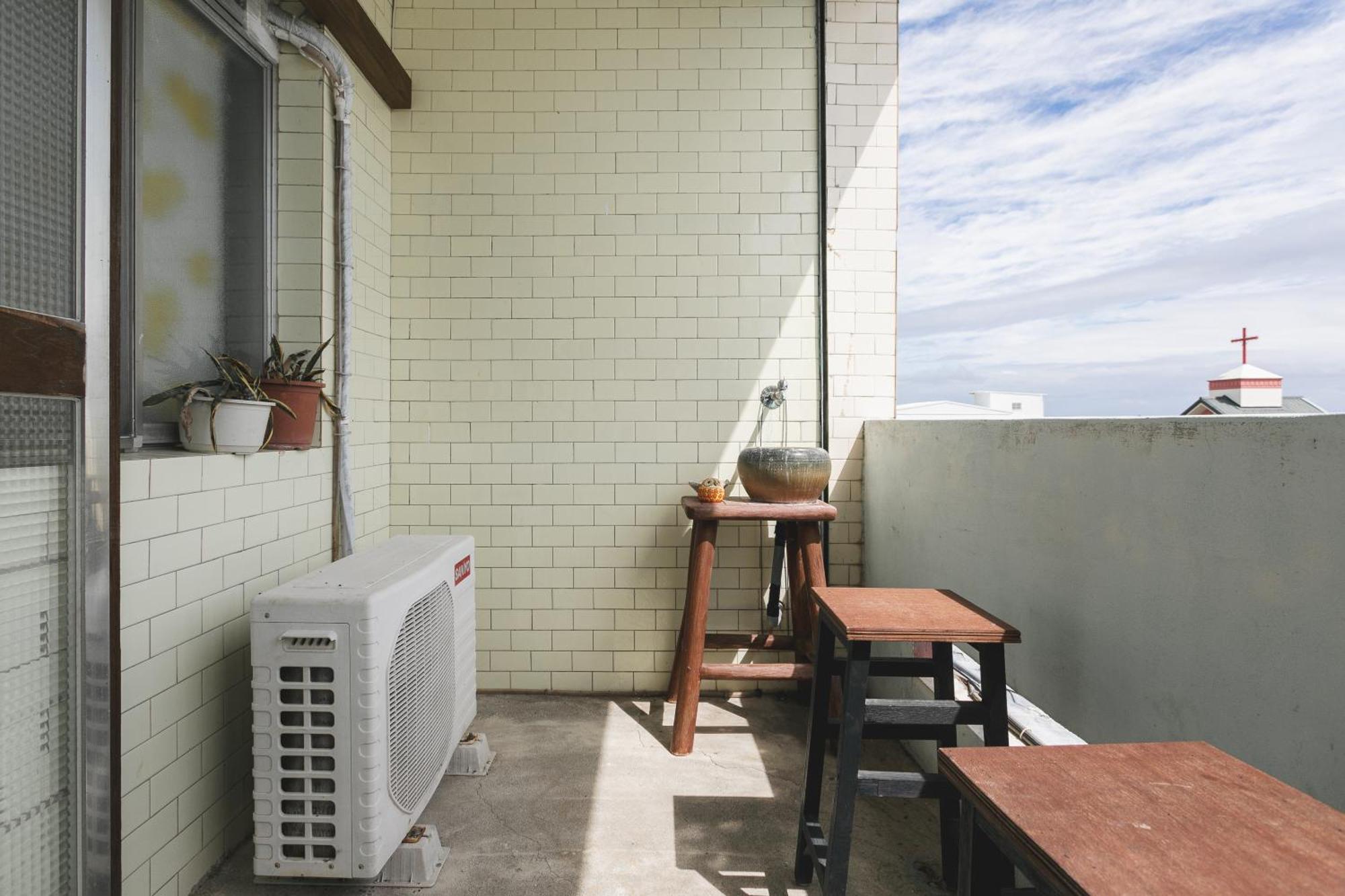 Tropical Low Boundary B&B Donghe Exterior photo